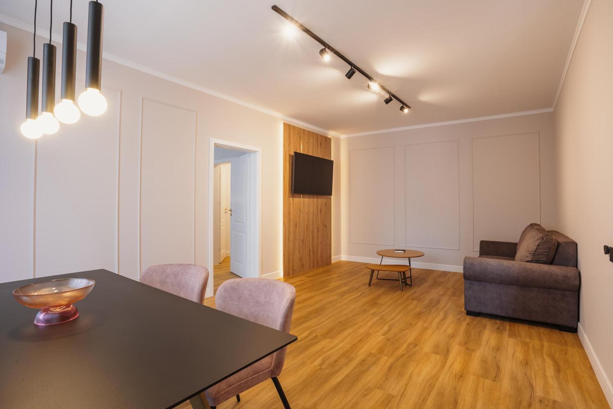 Bloom Downtown Suites Клуж-Напока Екстер'єр фото