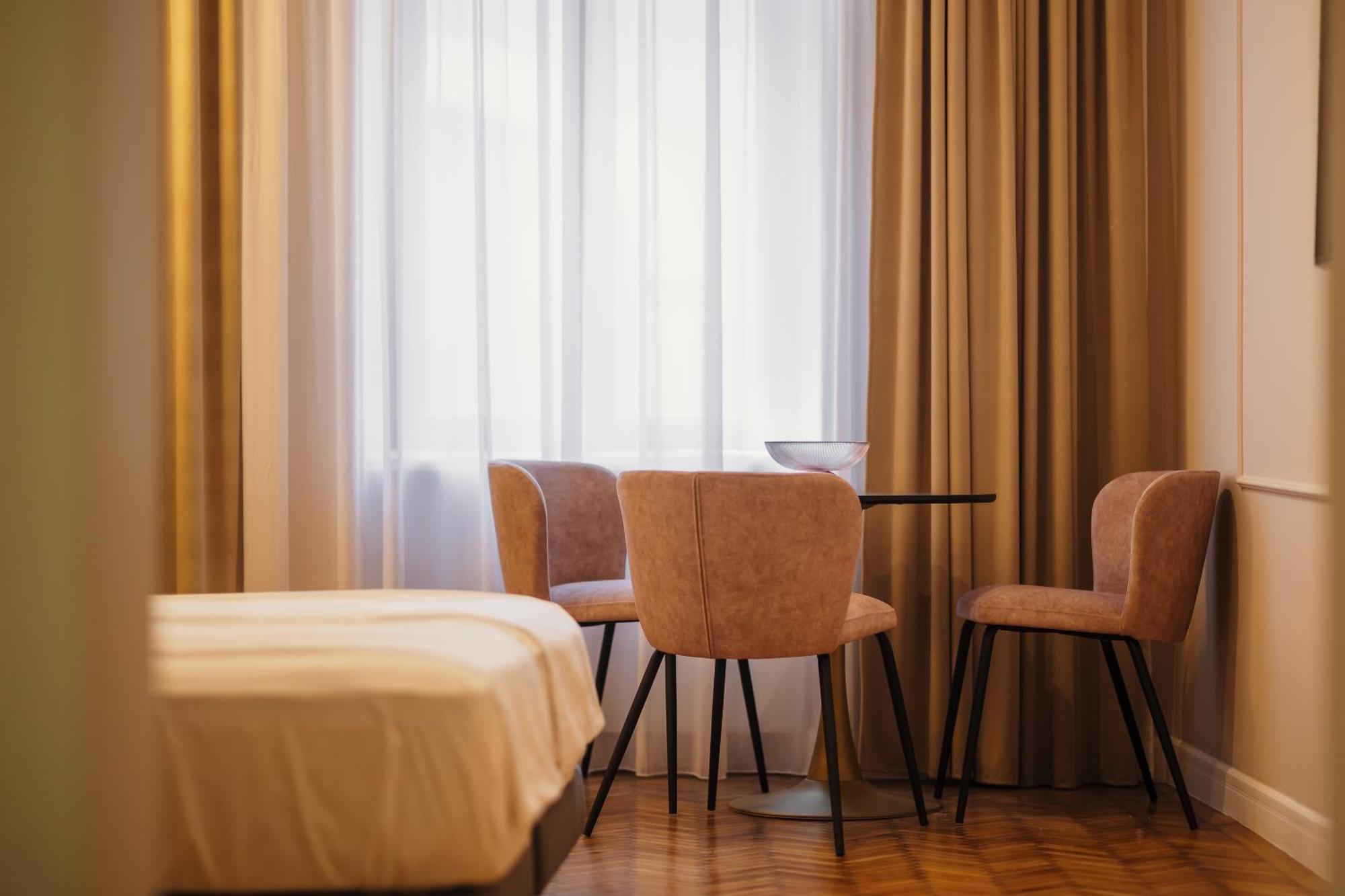 Bloom Downtown Suites Клуж-Напока Екстер'єр фото
