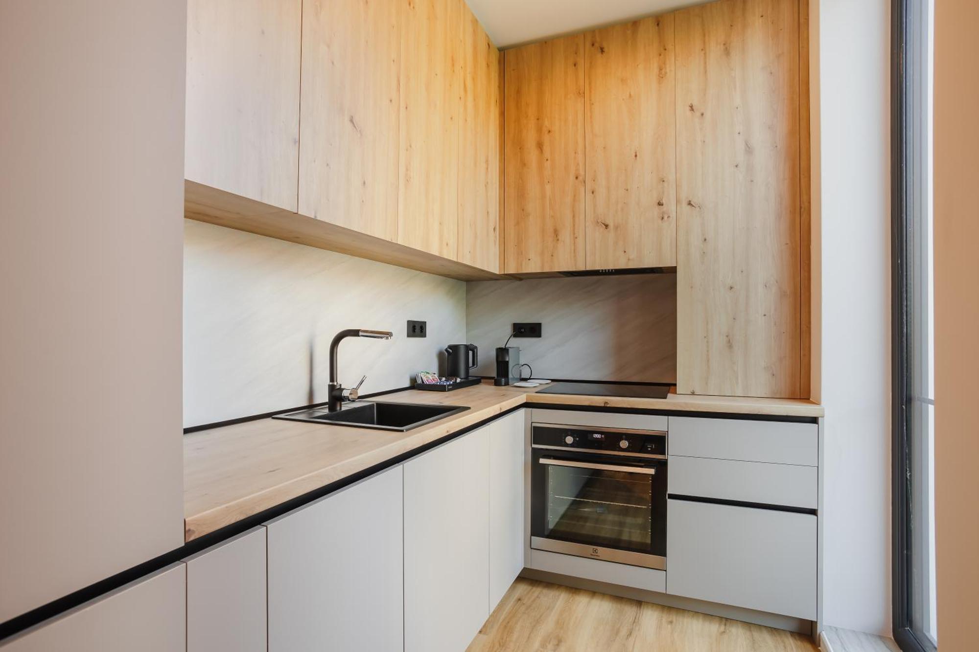 Bloom Downtown Suites Клуж-Напока Екстер'єр фото
