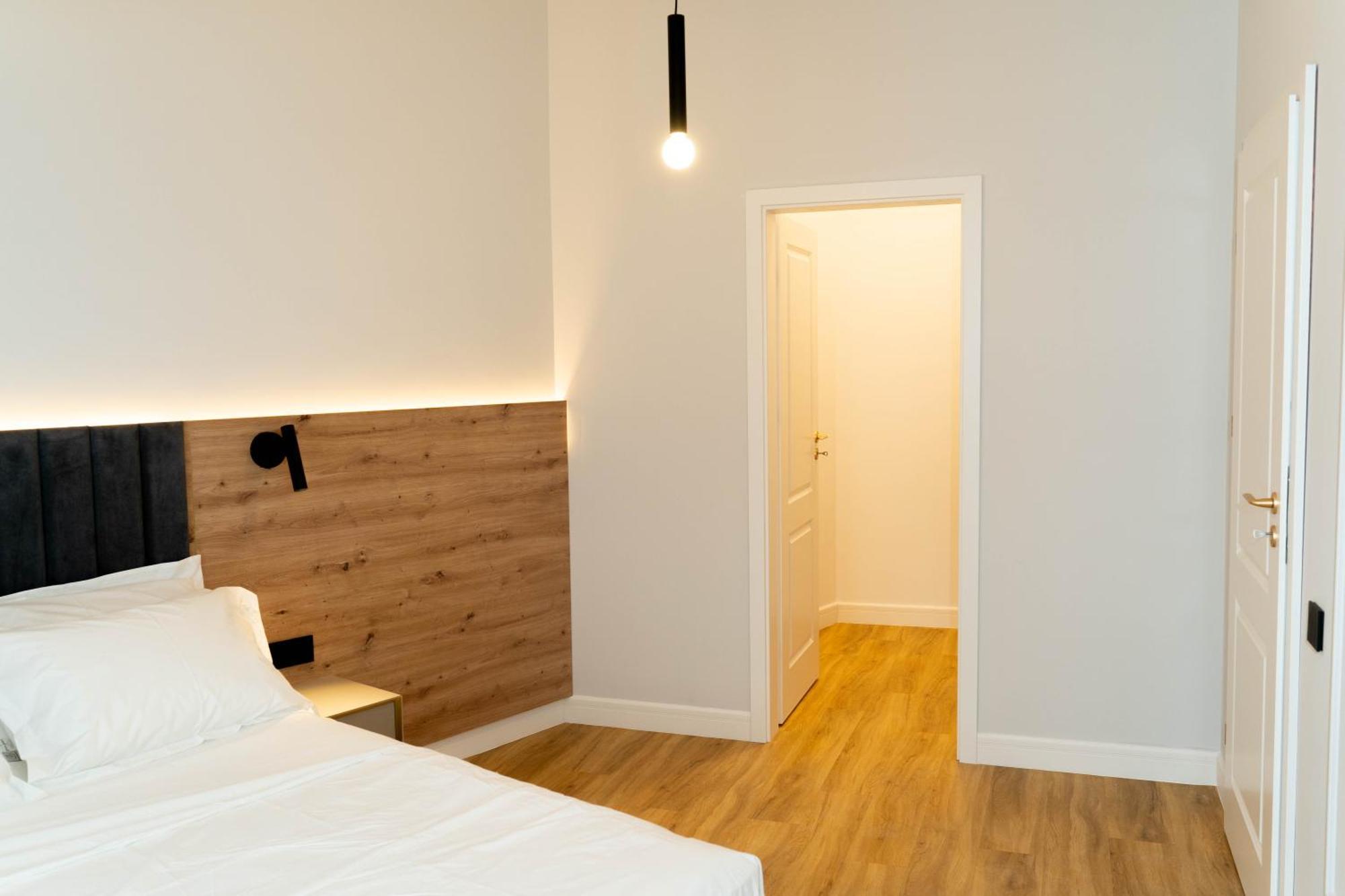 Bloom Downtown Suites Клуж-Напока Екстер'єр фото